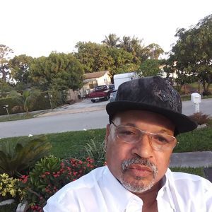 Meet your Posher, Henry